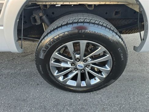 Used 2014 Ford F150 FX4 w/ FX Appearance Package AWD/4WD image 21