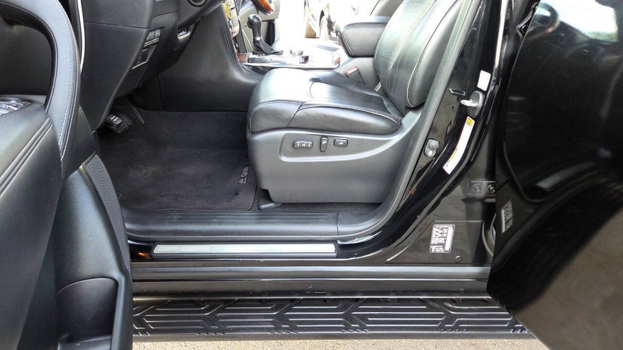 Used 2015 INFINITI QX80 4WD w/ Deluxe Technology Package image 28
