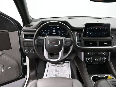 Used 2023 GMC Yukon XL SLT AWD/4WD image 29