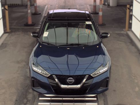 Used 2023 Nissan Maxima SL FWD image 2