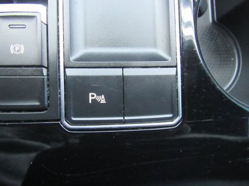 Used 2022 Volkswagen Atlas Cross Sport SE w/ Black Wheel Package image 48