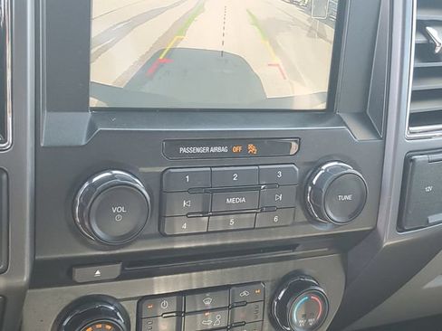 Used 2018 Ford F150 XLT w/ Equipment Group 302A Luxury AWD/4WD image 26