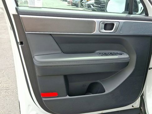 Used 2025 Hyundai Santa Fe XRT AWD/4WD image 12