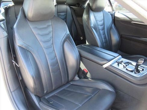 Used 2025 BMW 840i xDrive Convertible AWD/4WD image 9