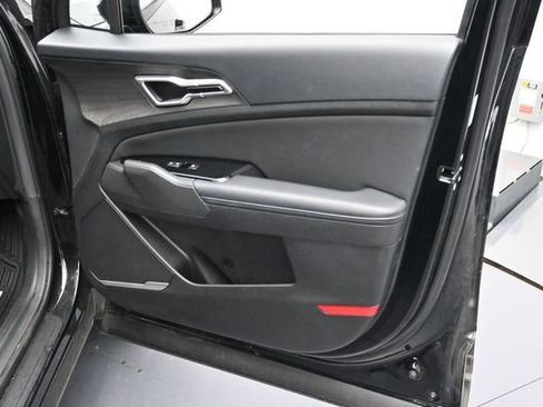 Used 2023 Kia Sportage X-Line AWD/4WD image 29