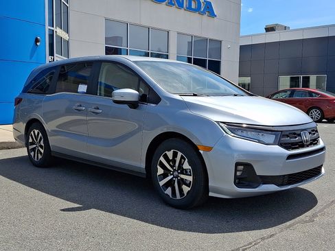 New 2026 Honda Odyssey EX-L image 2