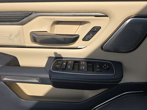 Used 2019 RAM 1500 Limited image 30