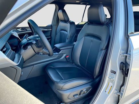 New 2026 Jeep Grand Cherokee Limited w/ Trailer Tow Package image 17