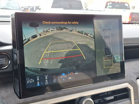 Used 2024 Toyota Tacoma Limited image 18