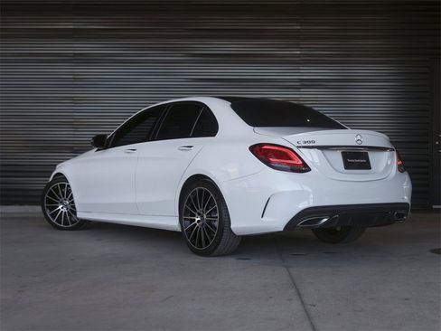 Used 2021 Mercedes-Benz C 300 Sedan image 3