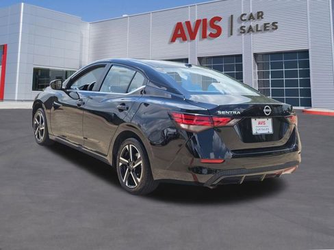Used 2025 Nissan Sentra SV FWD image 3