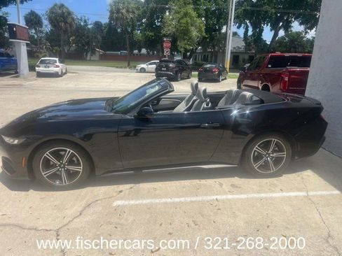 Used 2024 Ford Mustang Premium RWD image 2