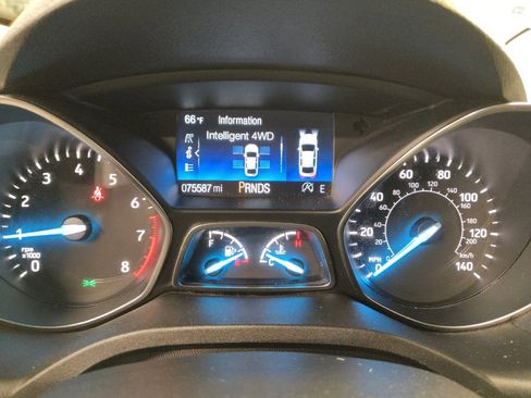 Used 2018 Ford Escape SE w/ SE Sport Appearance Package image 23