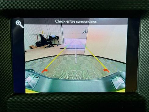 Used 2023 Jeep Gladiator Sport image 13