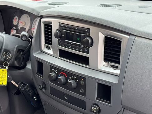 Used 2007 Dodge Ram 3500 Truck SLT image 17