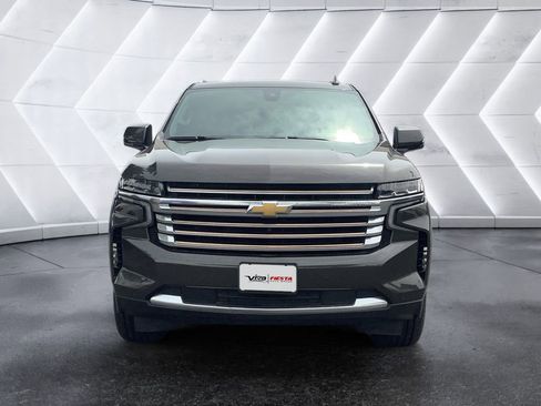 Used 2021 Chevrolet Tahoe High Country w/ Premium Package AWD/4WD image 2