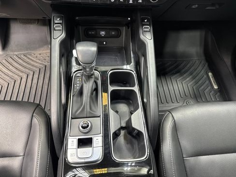 Used 2022 Kia Telluride S FWD image 20