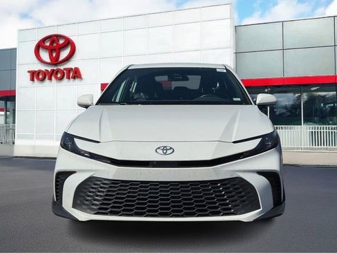 Certified 2025 Toyota Camry SE FWD image 10