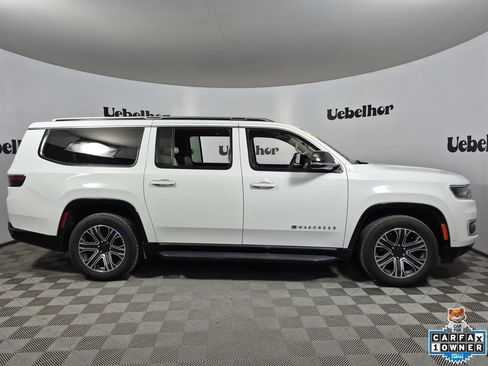 Used 2023 Jeep Wagoneer L Series II image 8