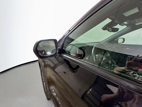 Used 2025 Chevrolet Equinox LT w/ Convenience Package II image 36