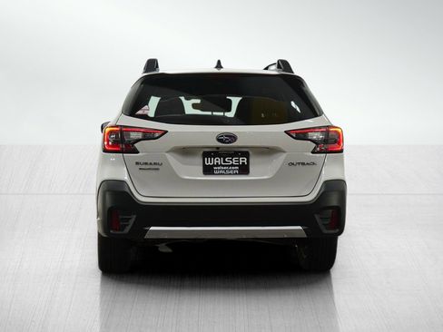 Used 2021 Subaru Outback Limited image 4