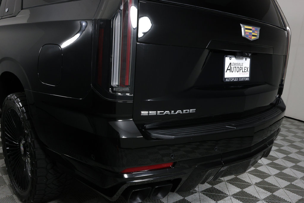 Used 2025 Cadillac Escalade ESV V AWD/4WD image 56