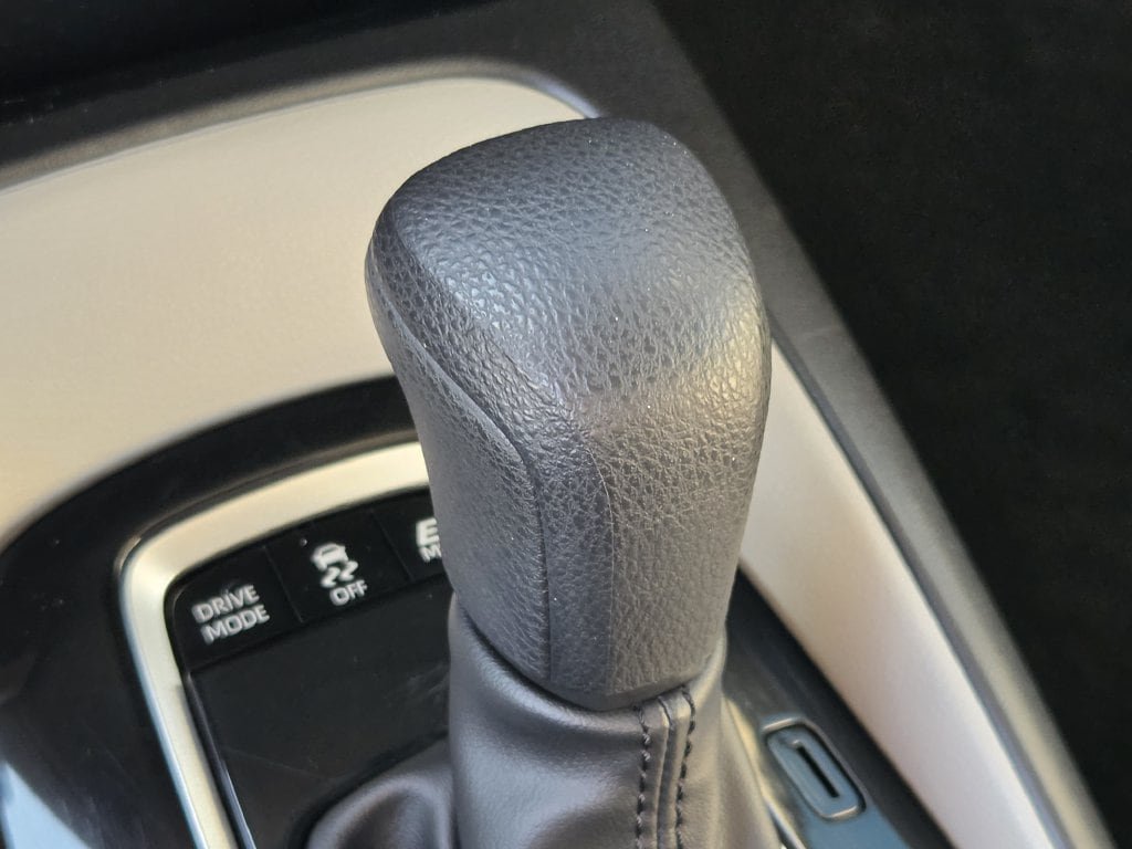 Used 2025 Toyota Corolla LE FWD image 20