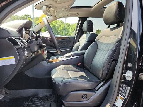 Used 2014 Mercedes-Benz GL 450 4MATIC image 19