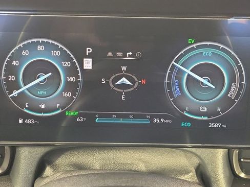 Certified 2025 Hyundai Elantra SEL FWD image 15