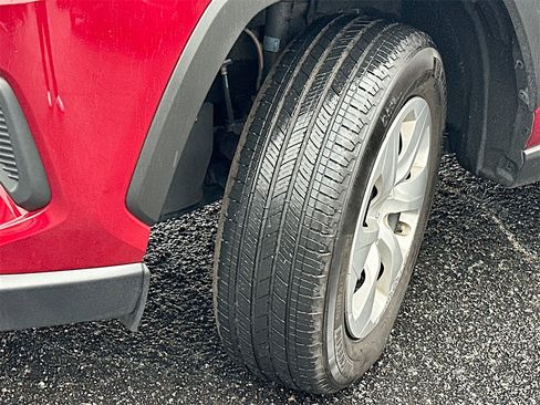 Used 2022 Toyota RAV4 LE image 25