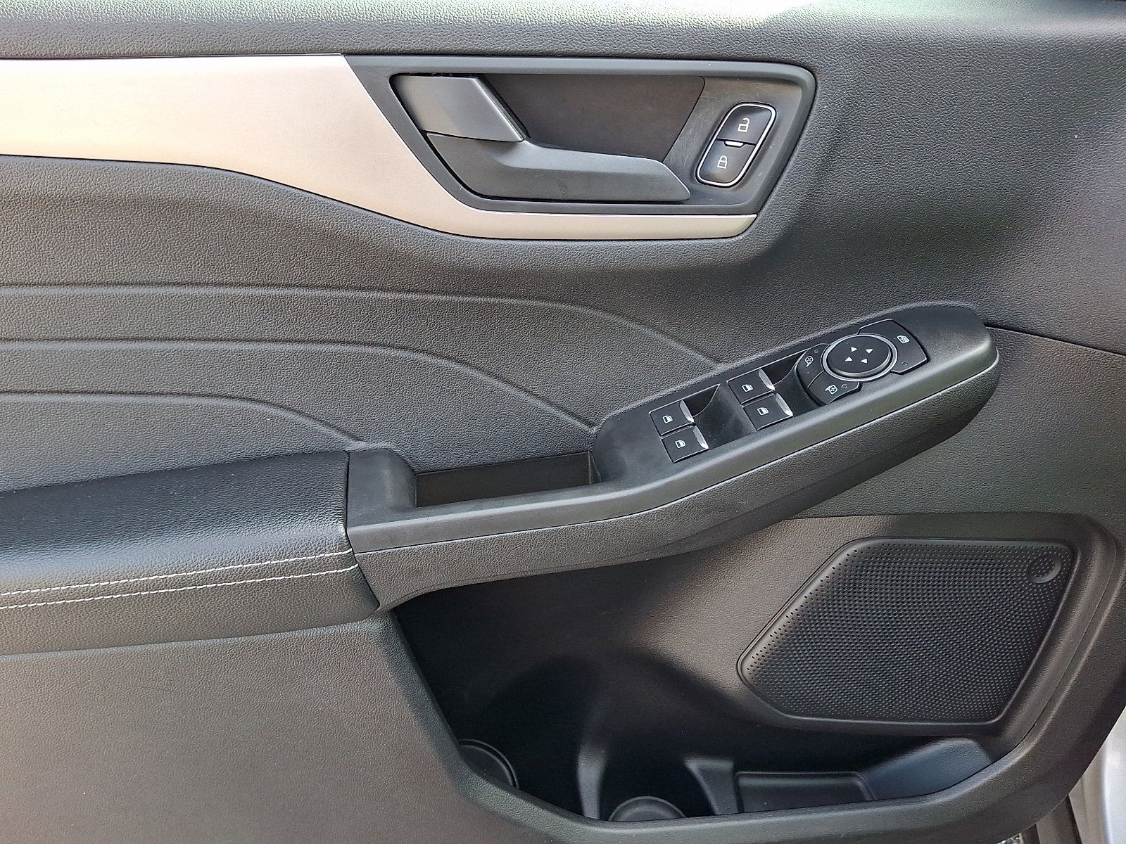 Certified 2022 Ford Escape S FWD image 15