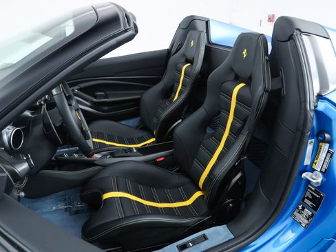 Certified 2022 Ferrari F8 Tributo image 5