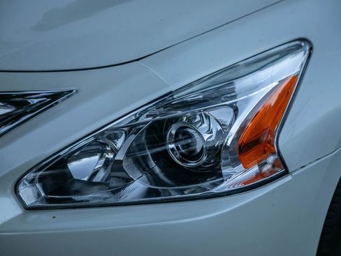 Used 2014 Nissan Altima 2.5 S image 7