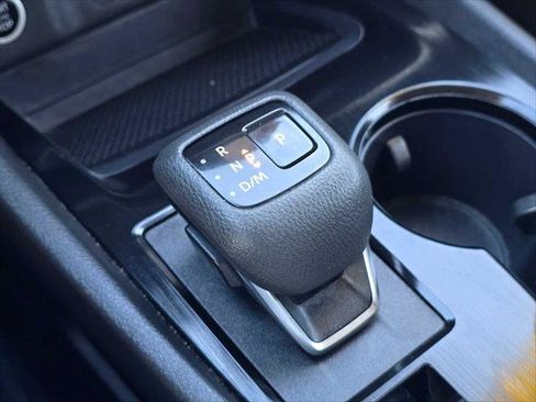 Used 2023 Nissan Rogue SV FWD image 34