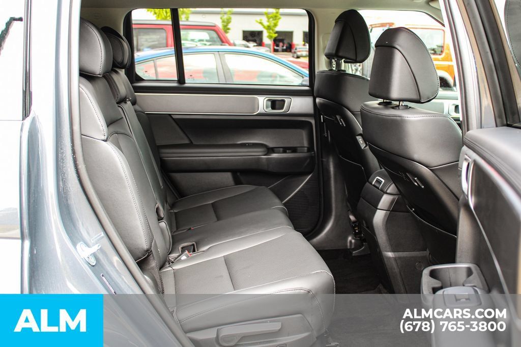 Used 2026 Hyundai Santa Fe SEL FWD image 21