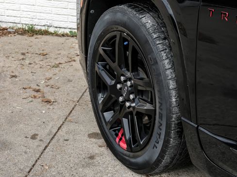 Used 2022 Chevrolet Traverse Premier w/ Redline Edition image 52