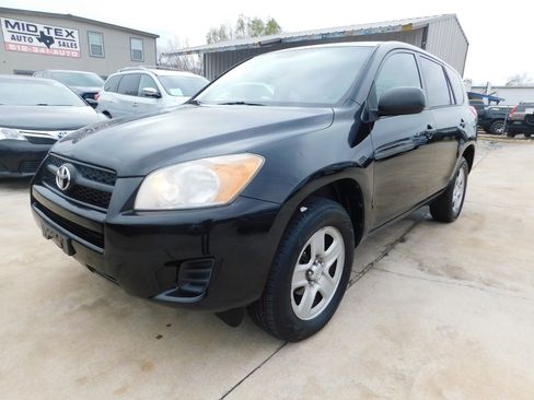 Used 2012 Toyota RAV4 FWD image 3