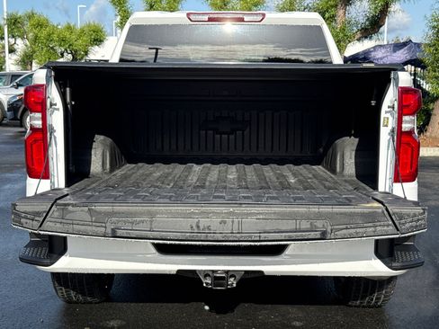 Used 2022 Chevrolet Silverado 1500 Custom AWD/4WD image 12