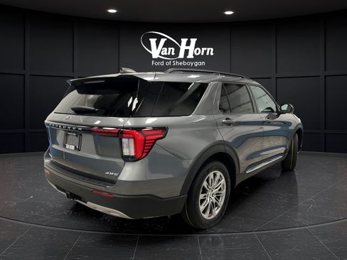 Used 2025 Ford Explorer Active w/ Active Comfort Package AWD/4WD image 7