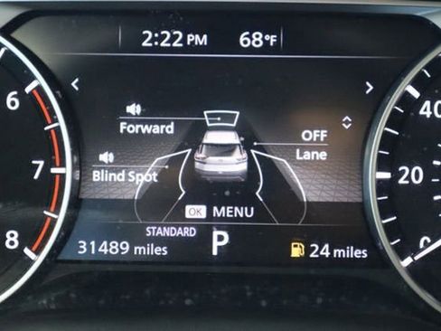 Used 2021 Nissan Rogue SV image 39