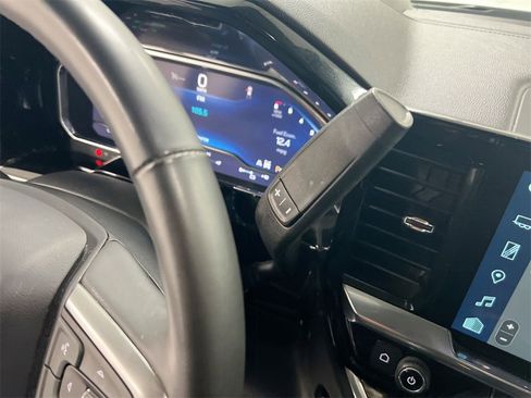 Used 2024 Chevrolet Silverado 1500 LT image 17