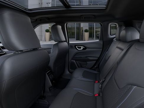 New 2026 Jeep Compass Latitude w/ Quick Order Package 29K AWD/4WD image 24