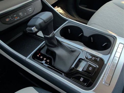 New 2026 Kia Carnival EX FWD image 29