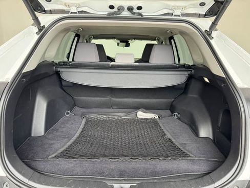 Used 2025 Toyota RAV4 XLE w/ Convenience Package image 8