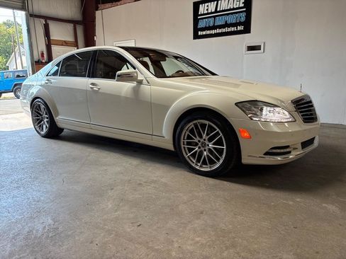 Used 2011 Mercedes-Benz S 550 image 3