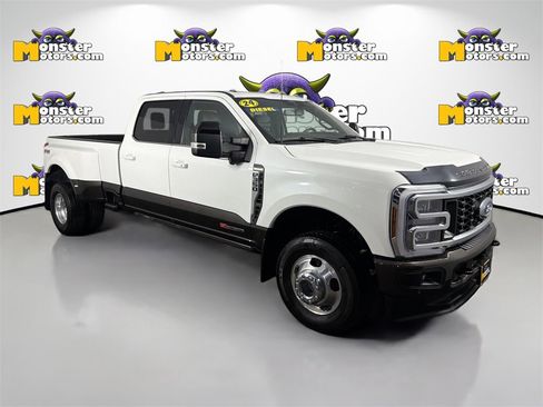 Used 2024 Ford F350 King Ranch image 3