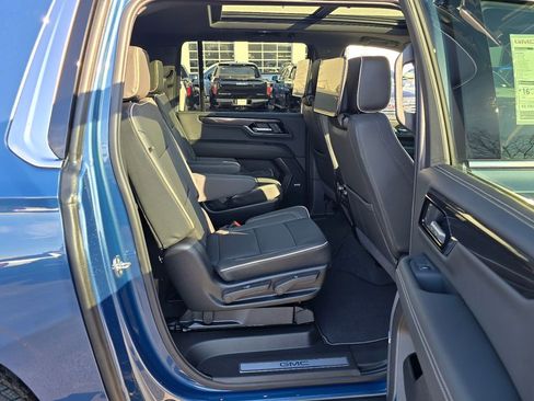 New 2026 GMC Yukon XL Elevation w/ Elevation Premium Package image 34
