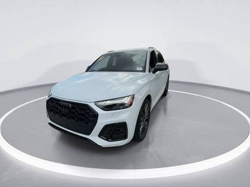 Used 2024 Audi SQ5 Prestige AWD/4WD image 3