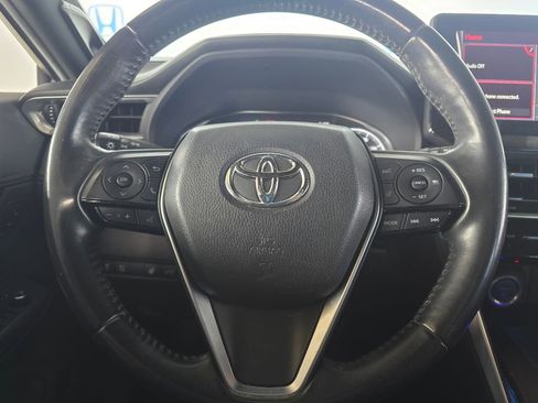 Used 2021 Toyota Venza Limited image 15