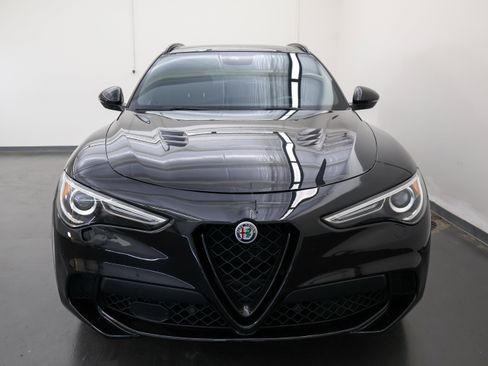 Used 2022 Alfa Romeo Stelvio Quadrifoglio w/ Active Assist Plus Package AWD/4WD image 8